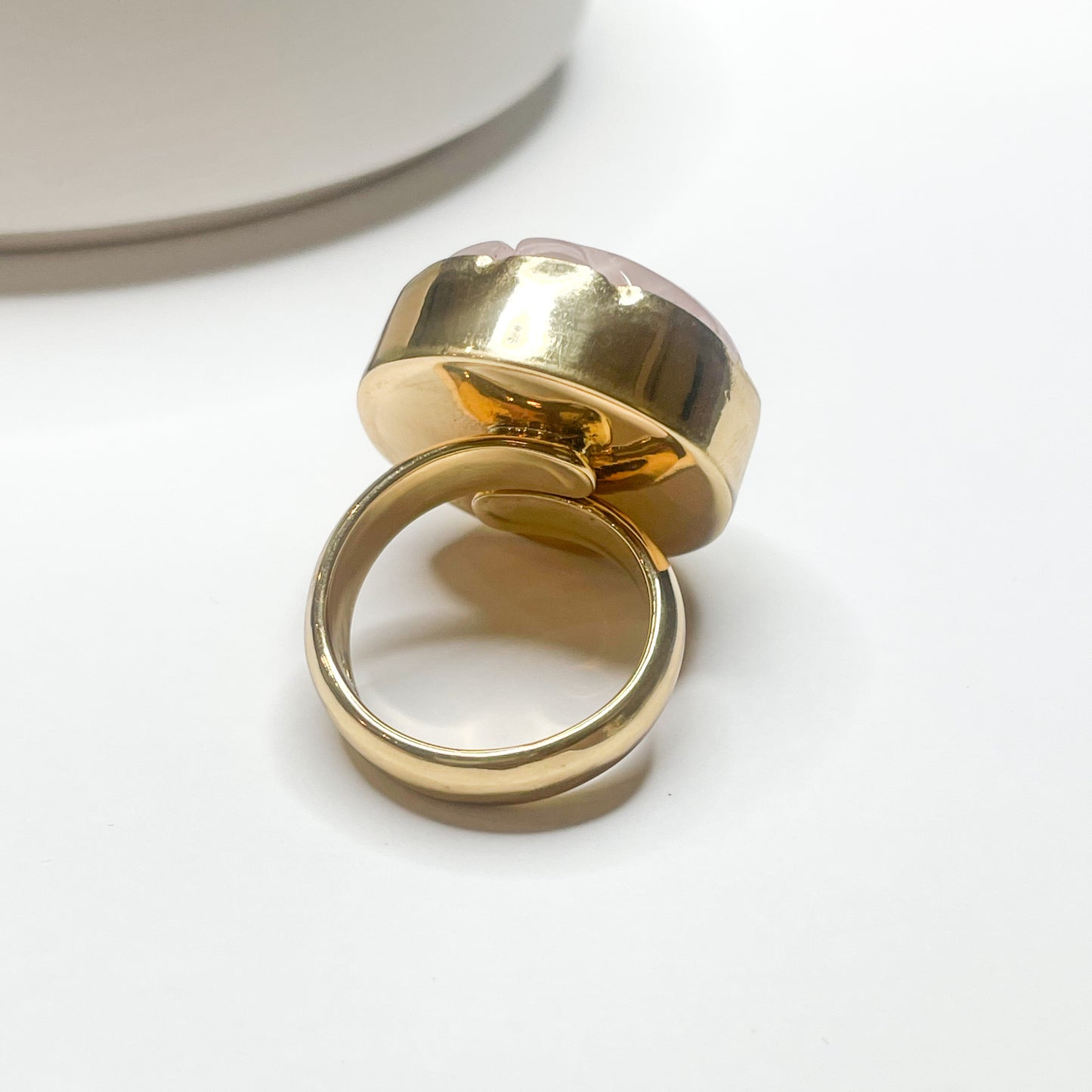 Carved Rose Quartz Ring - Alchemia