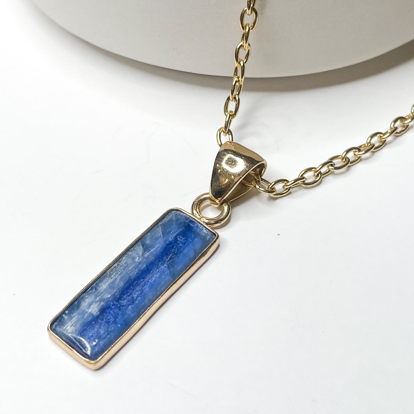 Long Kyanite Pendant - Alchemia