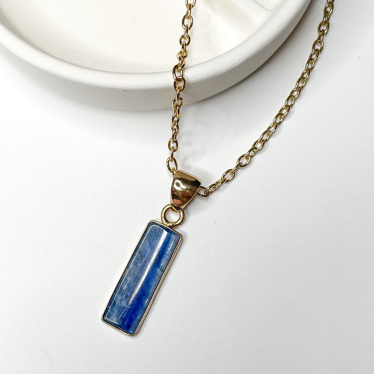 Long Kyanite Pendant - Alchemia