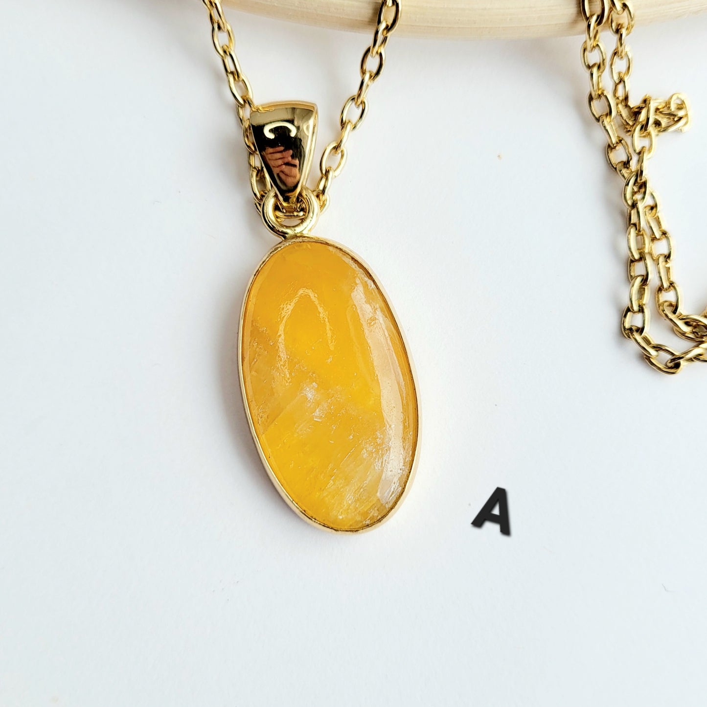 Load image into Gallery viewer, Yellow Aragonite Pendant - Alchemia
