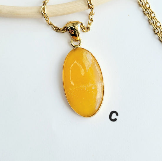 Load image into Gallery viewer, Yellow Aragonite Pendant - Alchemia
