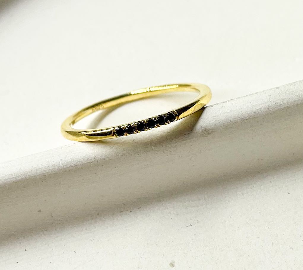 Load image into Gallery viewer, Dainty Black Detail CZ  Sized Ring - Vermeil
