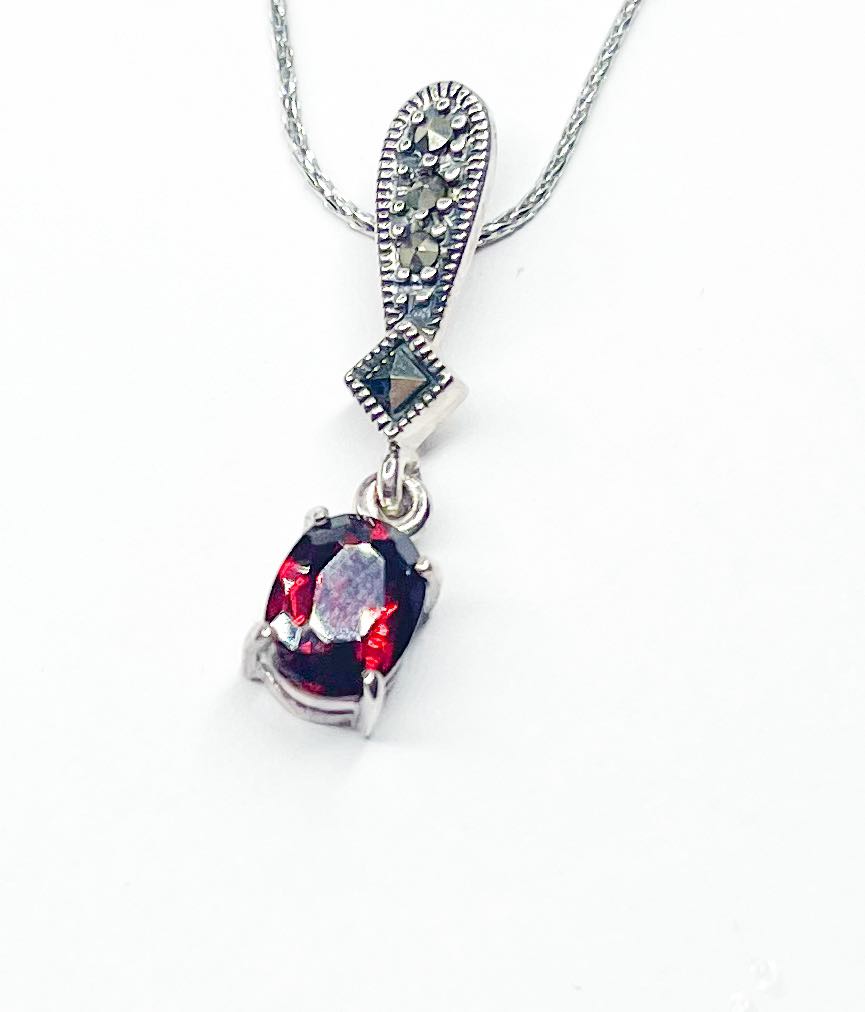 Dainty Garnet-esque Marcasite Gem Pendant - SSS