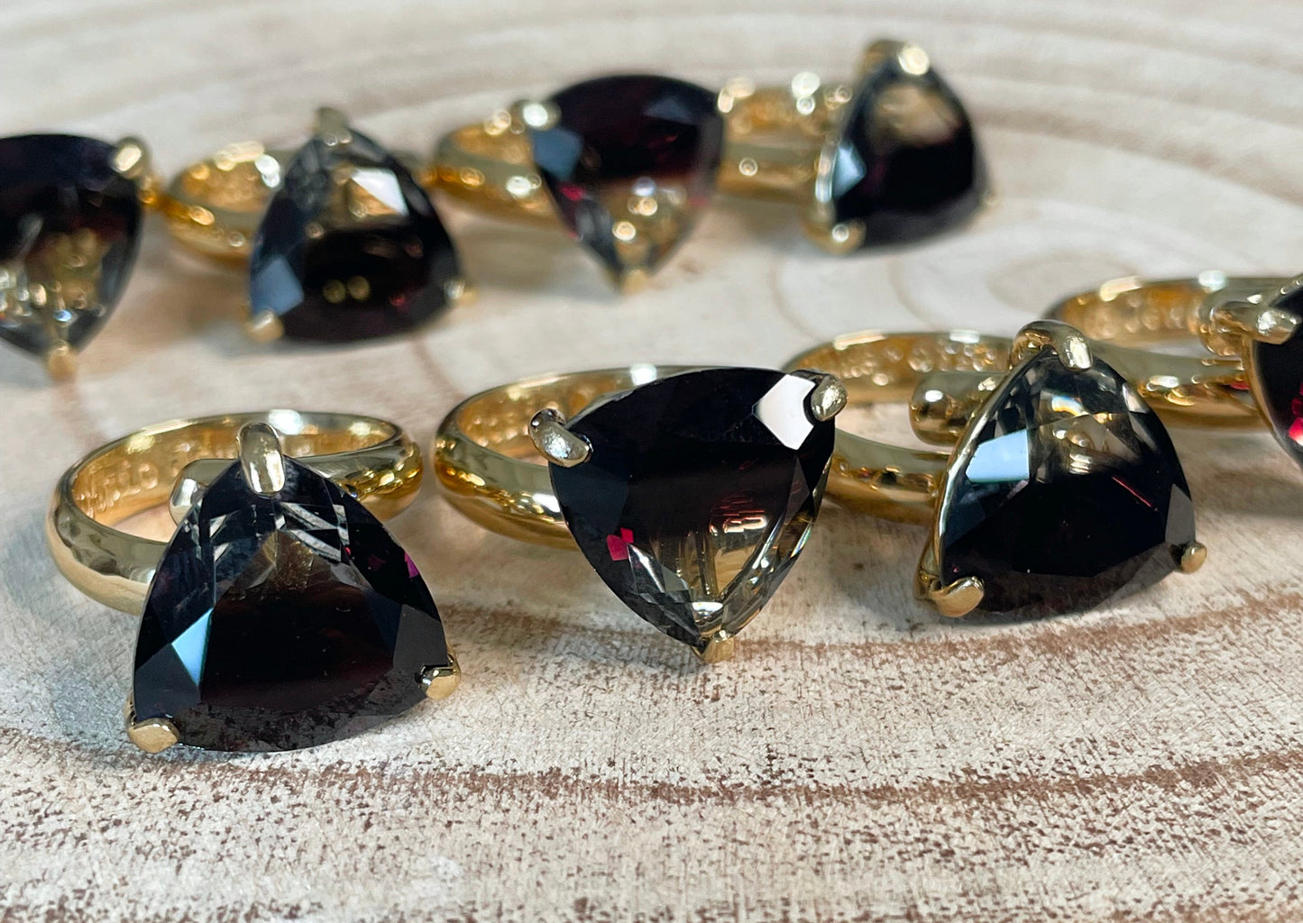 Trillion CZ White/Blk Prong Ring  -  Alchemia