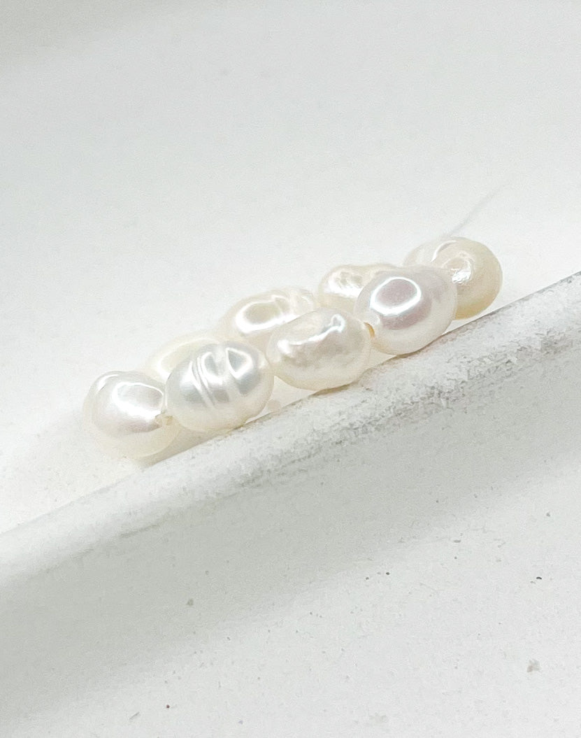 Freshwater Beaded Stretch Ring - Beaded Ring