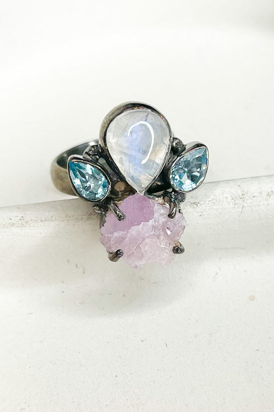 Load image into Gallery viewer, Pink Kunzite &amp;amp; Blue Topaz Ring - Solid Sterling Silver
