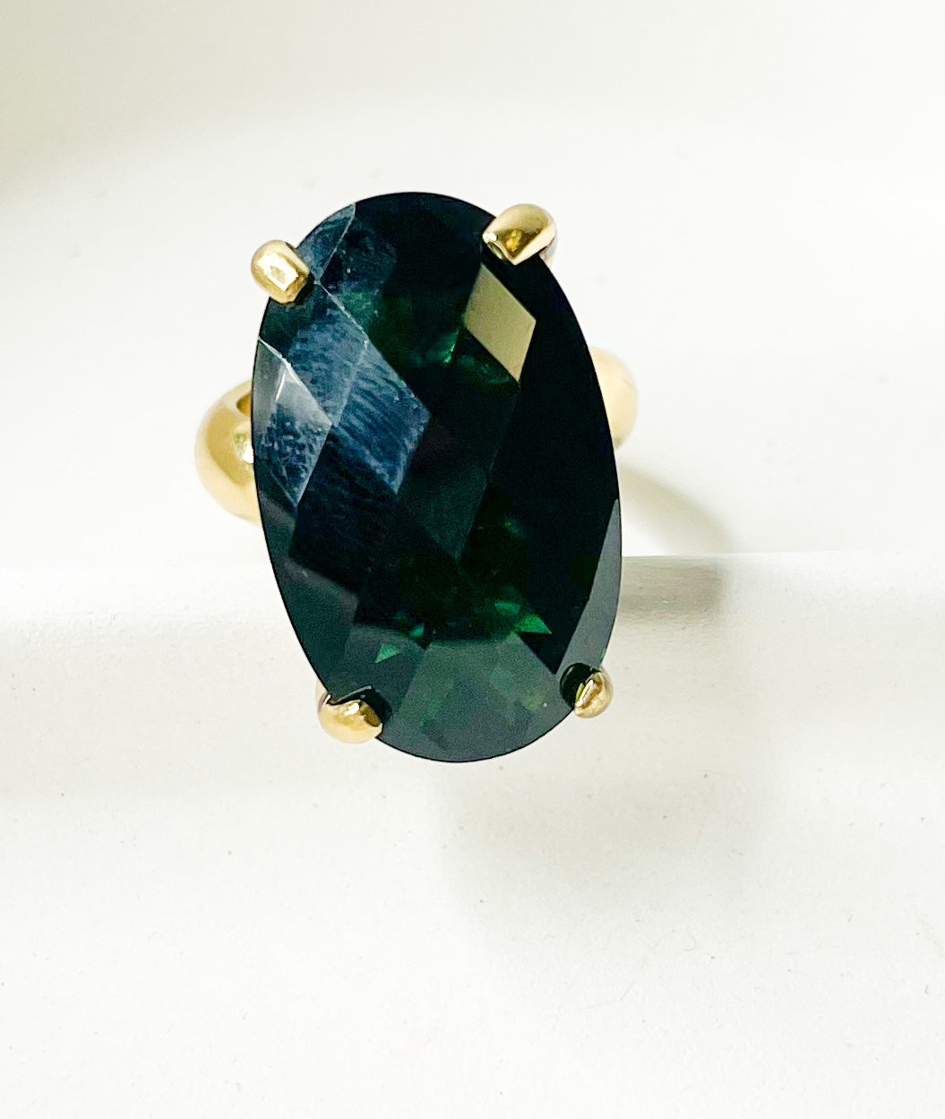 Dark Green Quartz Oval Prong Ring - Alchemia