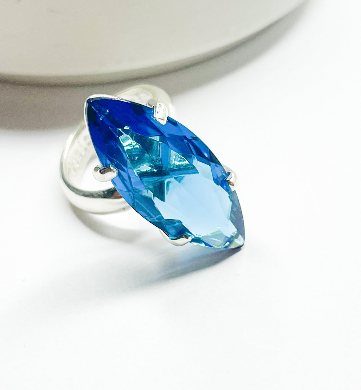 Load image into Gallery viewer, Blue Marquee Glass Prong Ring - Solid Sterling Silver
