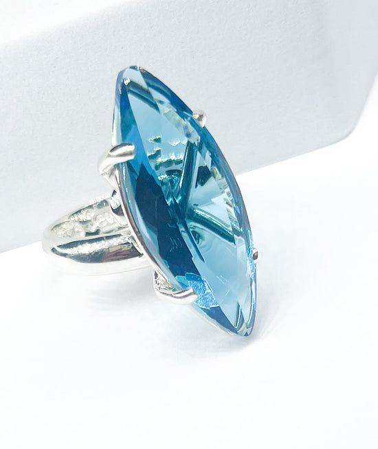 Load image into Gallery viewer, Blue Glass Marquee Cut Prong Set Ring-Silver
