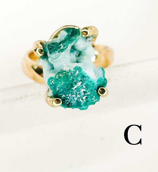Load image into Gallery viewer, Freeform Chrome Diopside Ring - Alchemia
