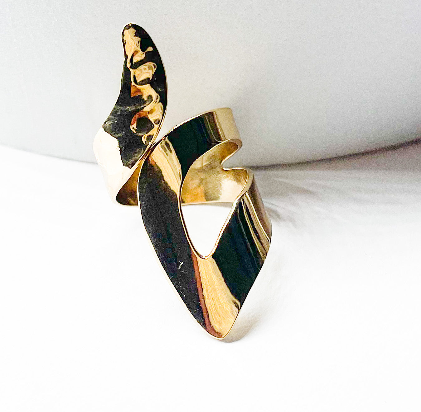 High Shine Curved Ring - Alchemia