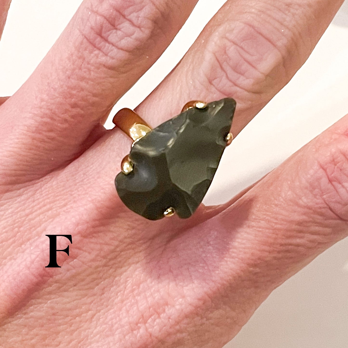 Dainty  Arrow Prong - Alchemia