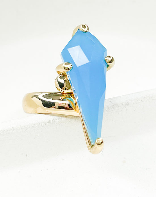 Load image into Gallery viewer, Blue Chalcedony Kite Prong Ring-Alchemia
