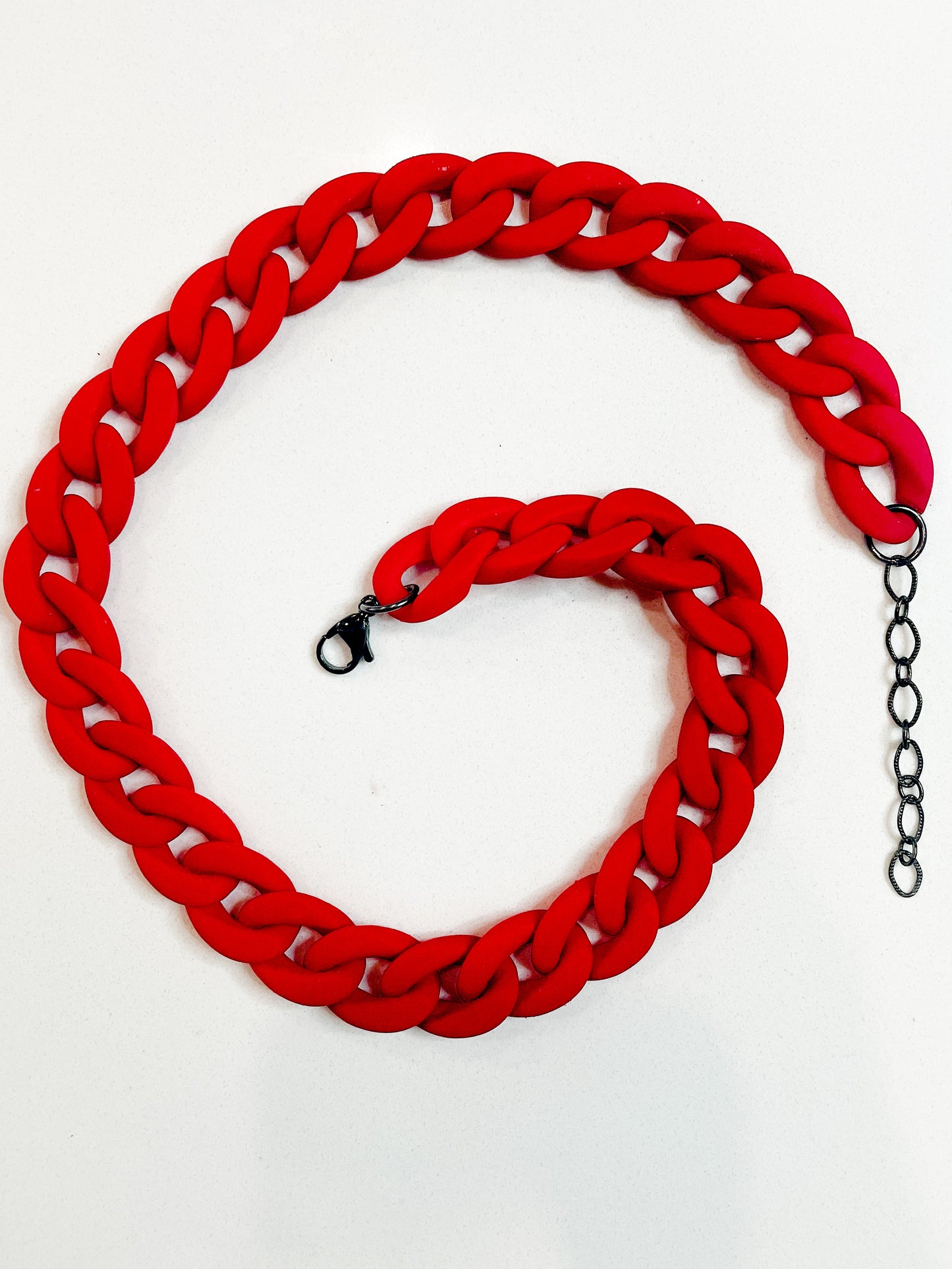 Load image into Gallery viewer, Red 18-20in Enamel Chunky Chain
