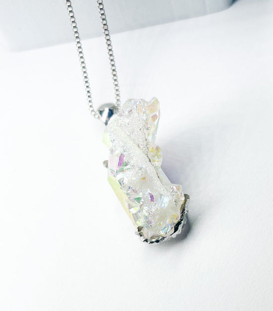 Aurora Quartz Pendant - Starborn