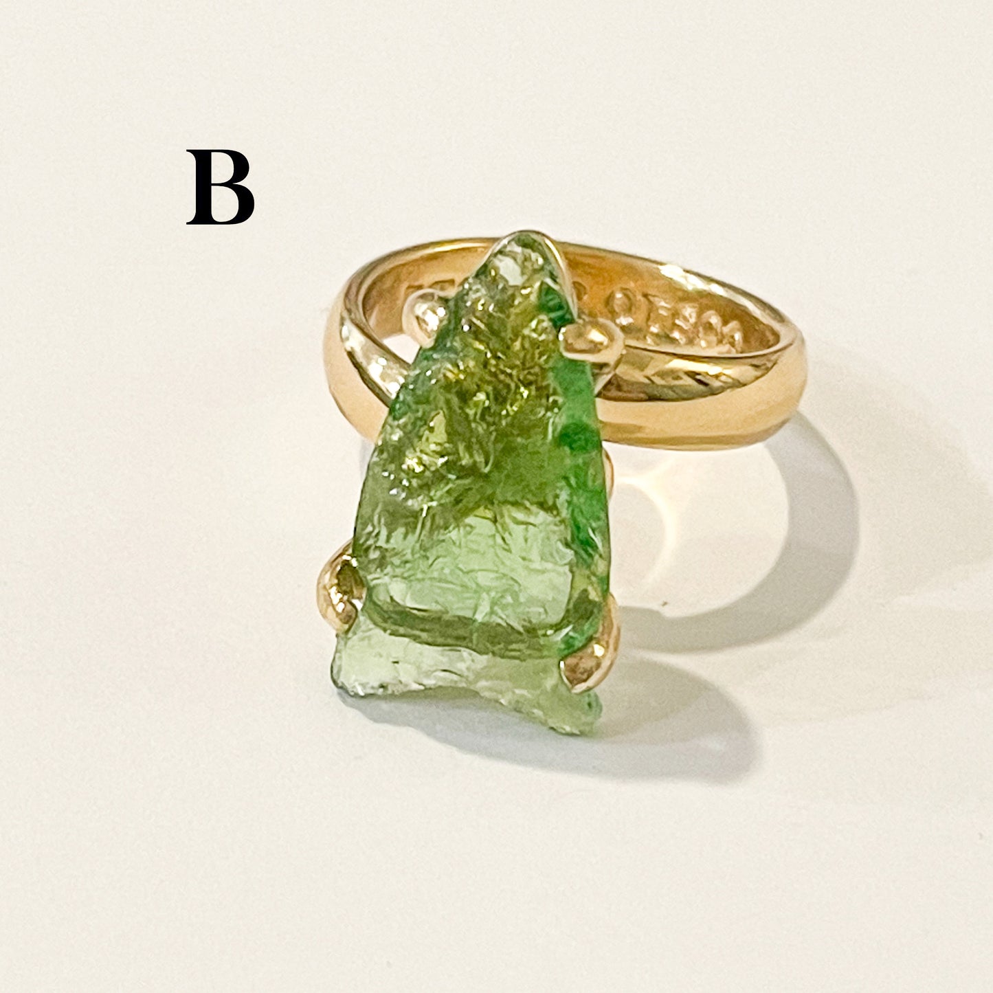 Dainty  Arrow Prong - Alchemia