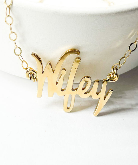 Wifey Word Necklace - Alchemia