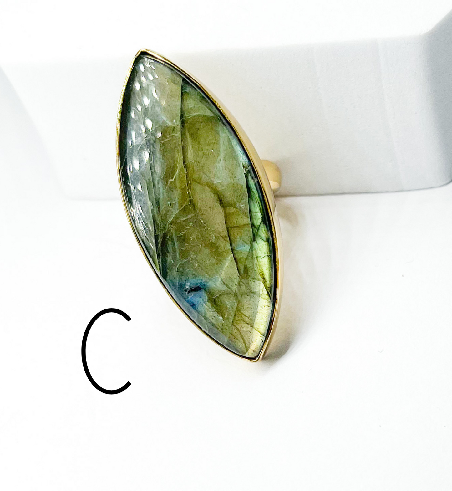 Load image into Gallery viewer, Labradorite Ring - Alchemia
