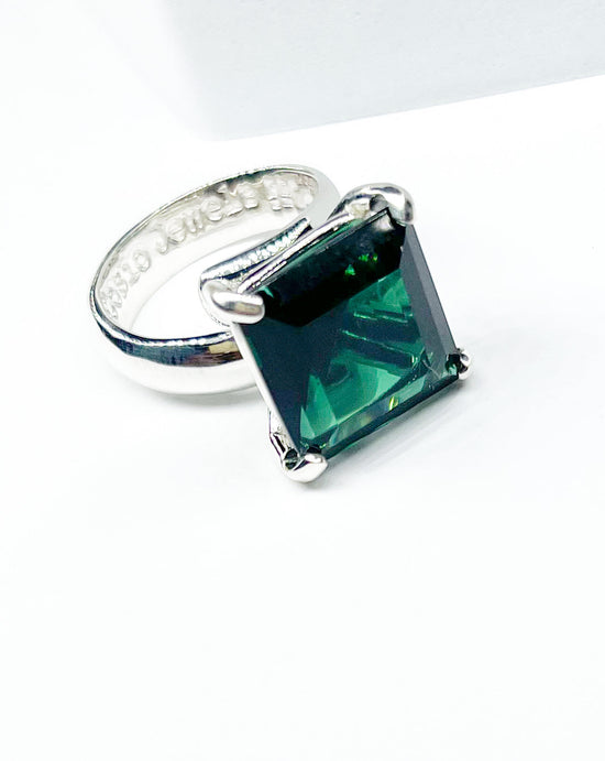 Load image into Gallery viewer, Dark Green Quartz Square Prong Ring - Solid Sterling Silver
